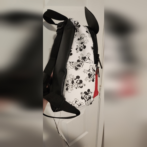 Bio world Disney Mini Backpack Mickey and Minnie 11.5" X 9" X 4.5" NWT - Picture 7 of 12